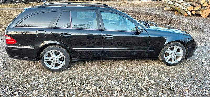 Gebraucht Mercedes E280 190 PS (139 kW) 2006 Schwarz Kombi