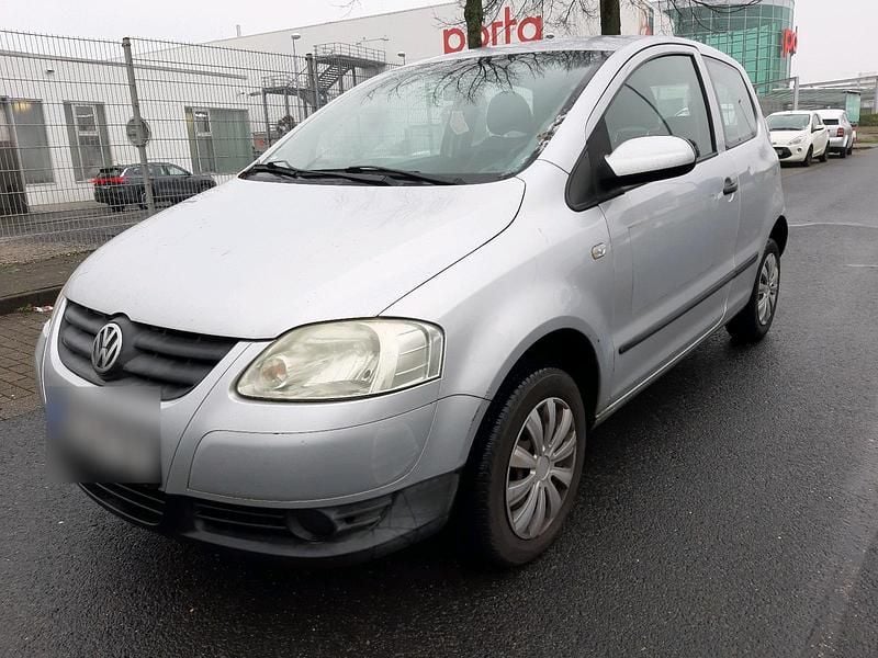Silber Gebraucht 2008 VW Fox Kleinwagen | 450 € (Superpreis) - Bild 1/4
