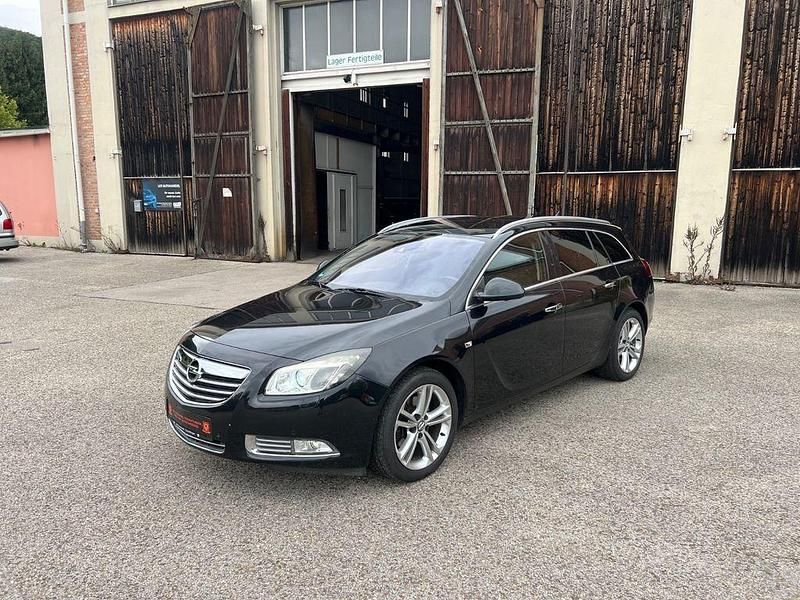 Schwarz Gebraucht 2011 Opel Insignia Sport Kombi | 4.290 € (Fairer Preis) - Bild 1/4