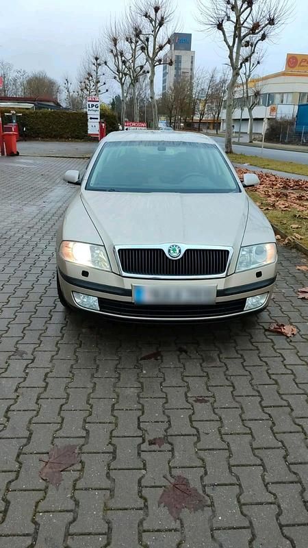 Gebraucht Skoda Octavia 102 PS (75 kW) 2006 Gold Limousine