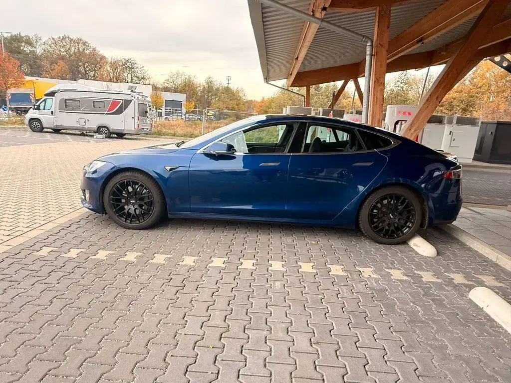 Gebraucht Tesla Model S 309 kW (421 PS) 2018 Blau Kleinwagen