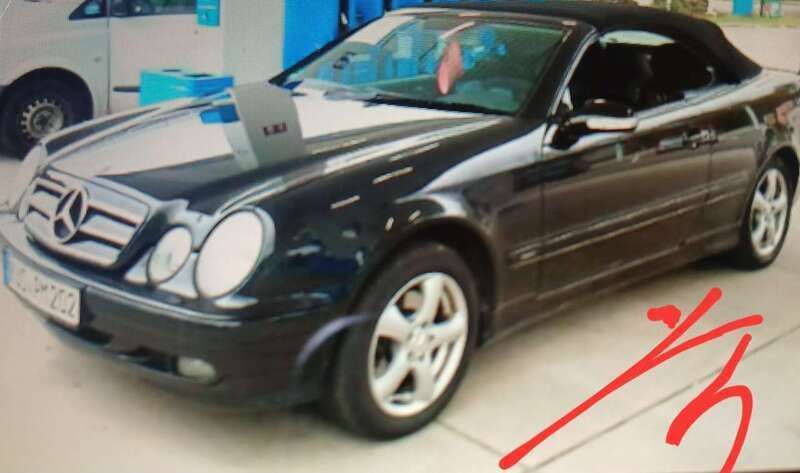 Schwarz Gebraucht 2002 Mercedes CLK200 Avantgarde Cabrio | 5.208 € (Guter Preis) - Bild 1/3