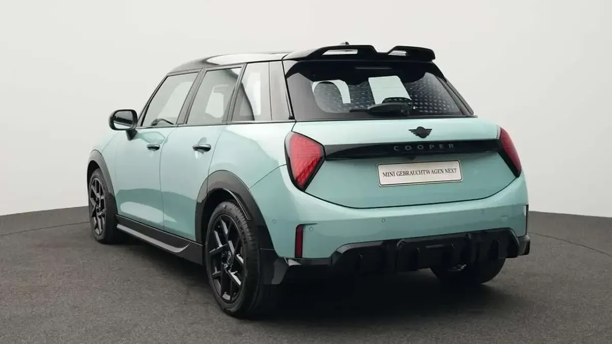 Gebraucht Mini John Cooper Works 156 PS (114 kW) 2025 Grün Kleinwagen
