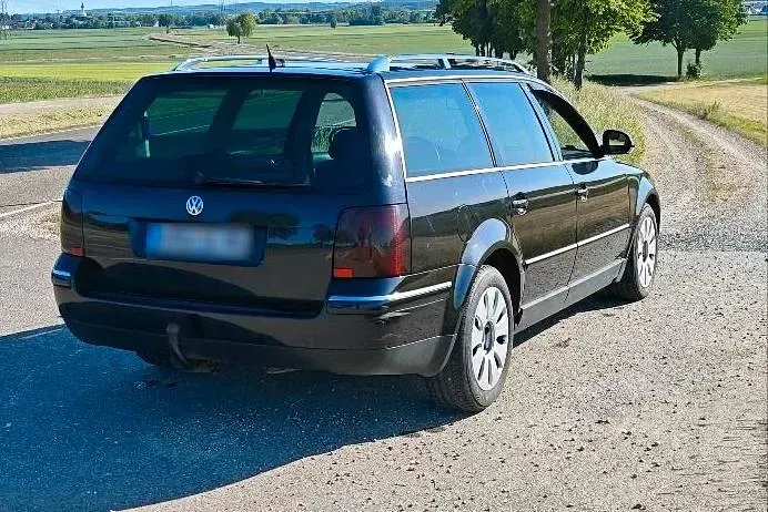 Gebraucht VW Passat 163 PS (119 kW) 2004 Schwarz Kombi