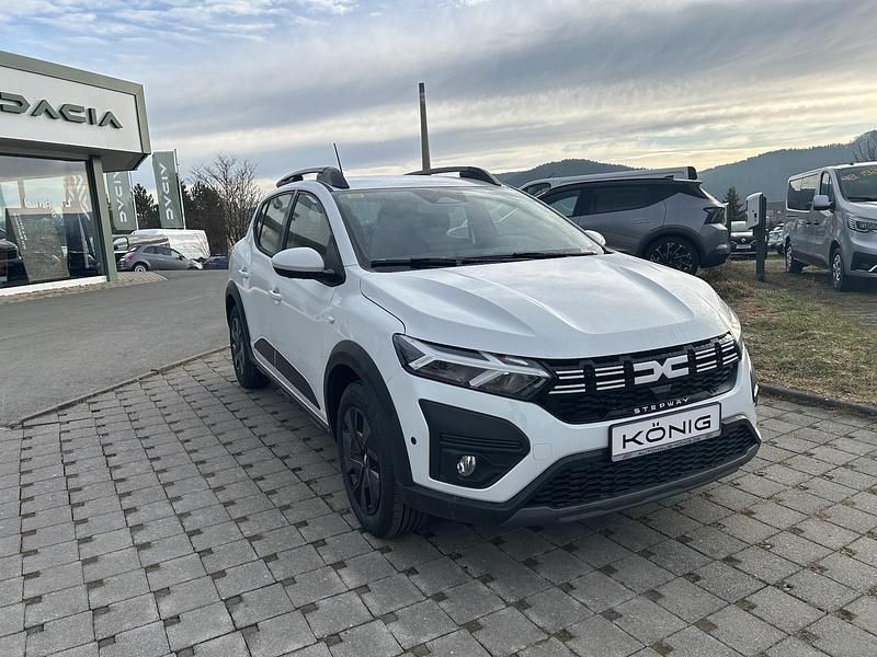 Gebraucht Dacia Sandero Expression 91 PS (66 kW) 2025 Weiß Kleinwagen