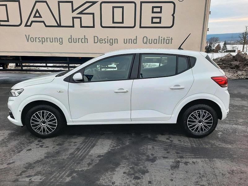 Gebraucht Dacia Sandero Expression 101 PS (74 kW) 2024 Weiß Limousine