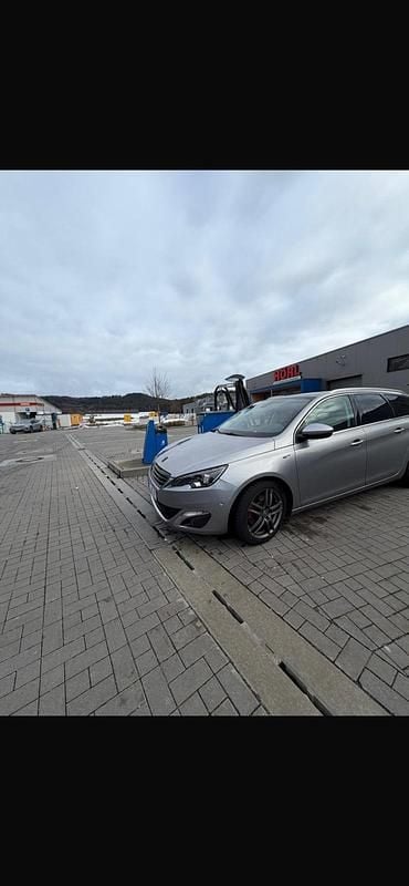 Gebraucht Peugeot 308 150 PS (110 kW) 2015 Grau Kombi