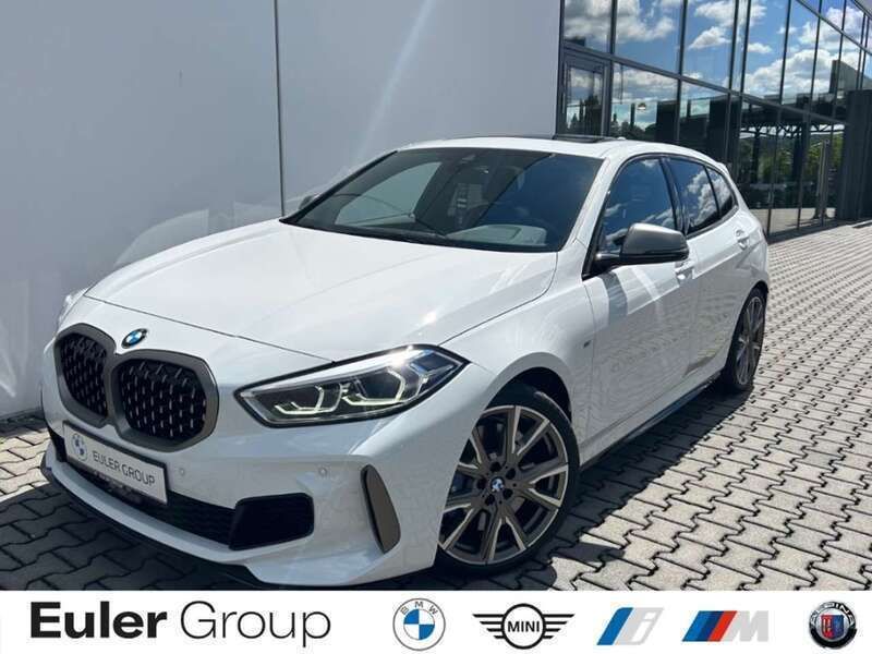 Alpinweiss iii Gebraucht 2022 BMW 135 Kleinwagen | 33.899 € (Superpreis) - Bild 1/4