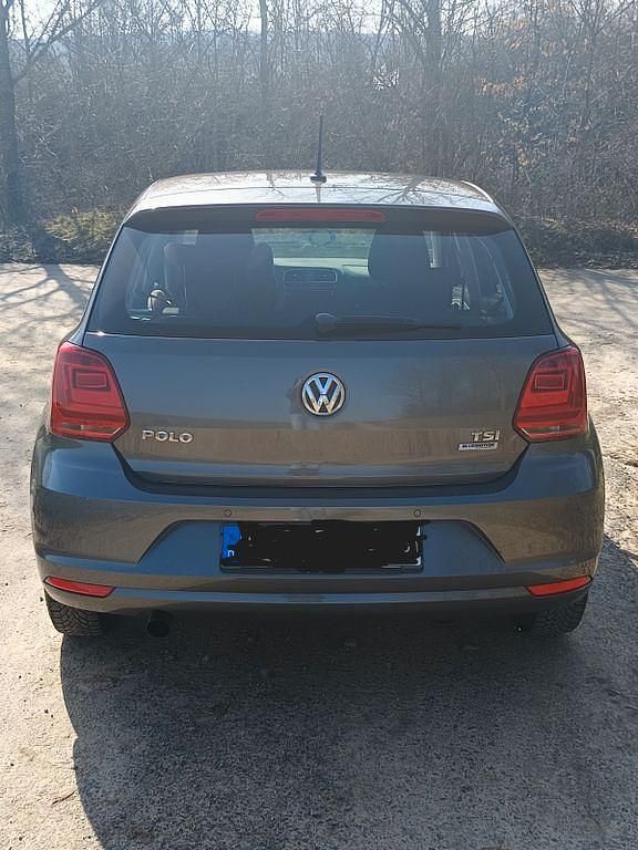 Gebraucht VW Polo 90 PS (66 kW) 2015 Grau Limousine