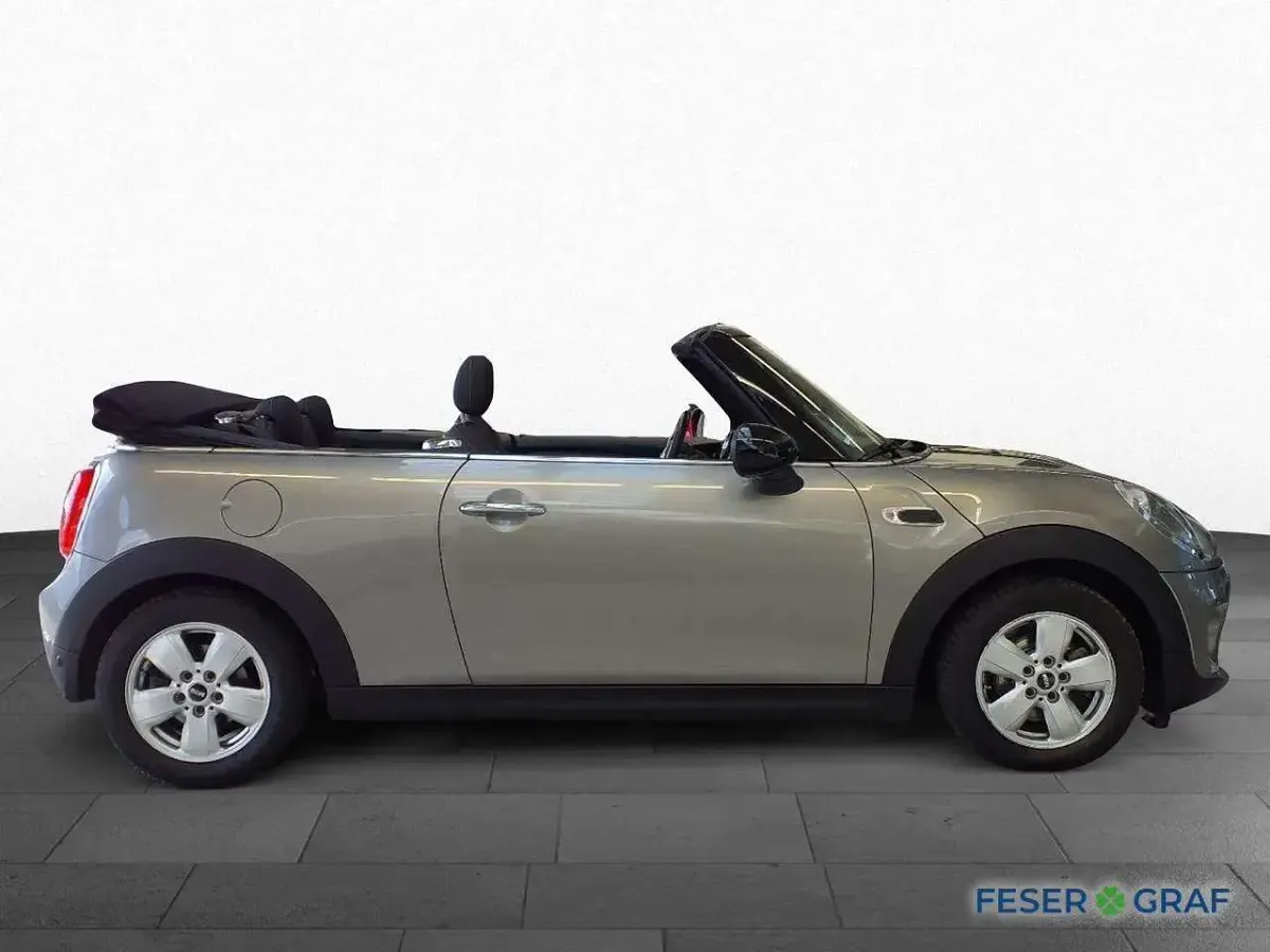 Gebraucht Mini Cooper Cabriolet Pepper 136 PS (100 kW) 2017 Melting silver metallic Cabrio