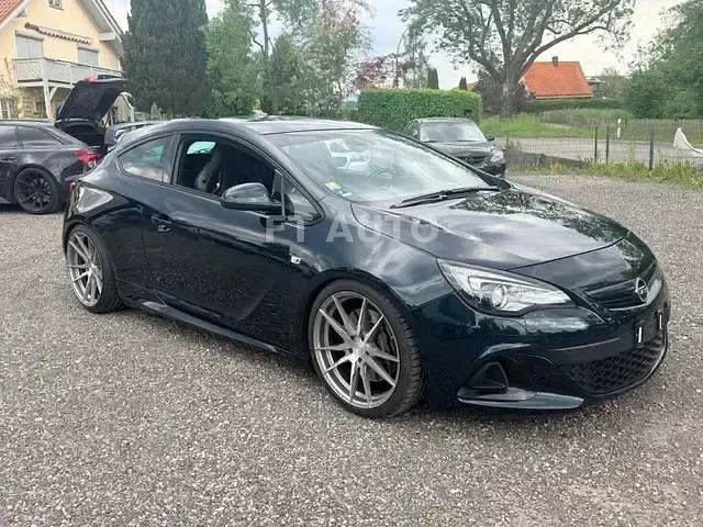Gebraucht Opel Astra GTC OPC 280 PS (205 kW) 2015 Grün Limousine