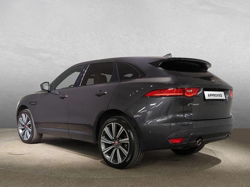 Gebraucht Jaguar F-Pace Portfolio 304 PS (223 kW) 2019 Grau SUV