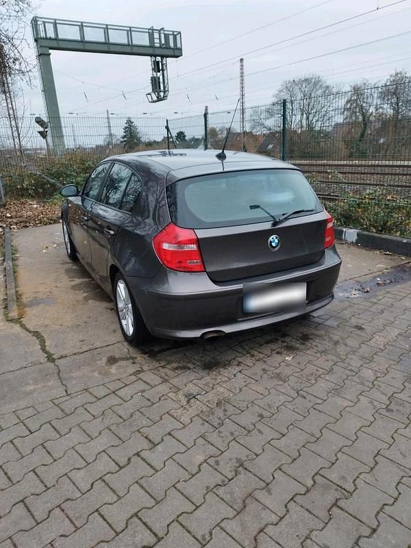 Gebraucht BMW 118 143 PS (105 kW) 2008 Braun Kleinwagen