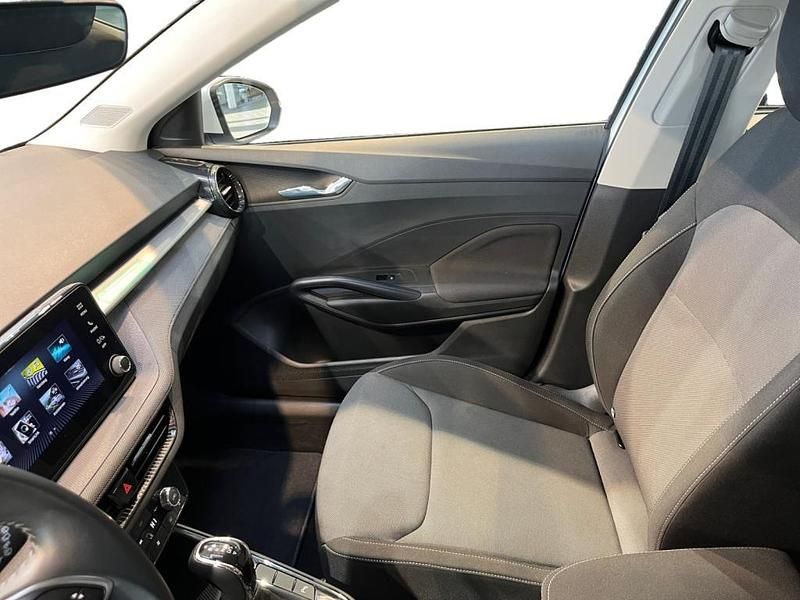 Gebraucht Skoda Fabia Selection 116 PS (85 kW) 2024 Moonweiss metallic Kleinwagen