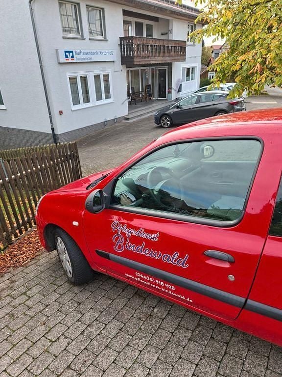 Gebraucht 2011 Renault Clio II Campus Limousine | 1.800 € (Guter Preis) - Bild 1/3