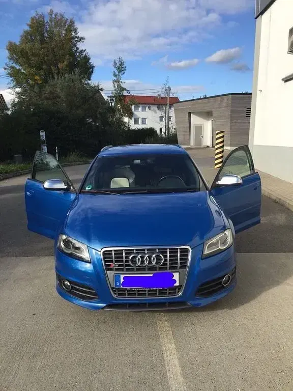 Gebraucht Audi S3 Sportback Sport 265 PS (194 kW) 2011 Blau Kleinwagen
