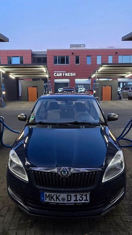 Gebraucht Skoda Fabia Ambition 69 PS (50 kW) 2012 Blau Kombi