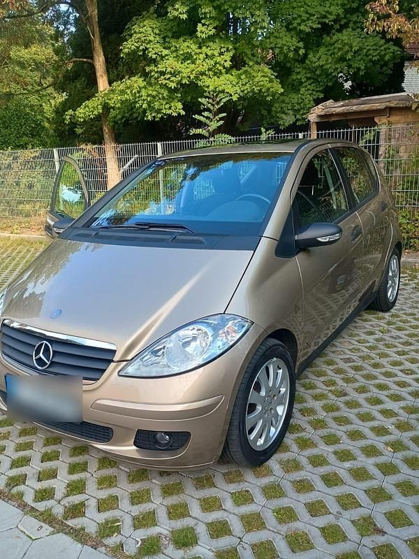 Gebraucht Mercedes A180 109 PS (80 kW) 2004 Gold Kleinwagen