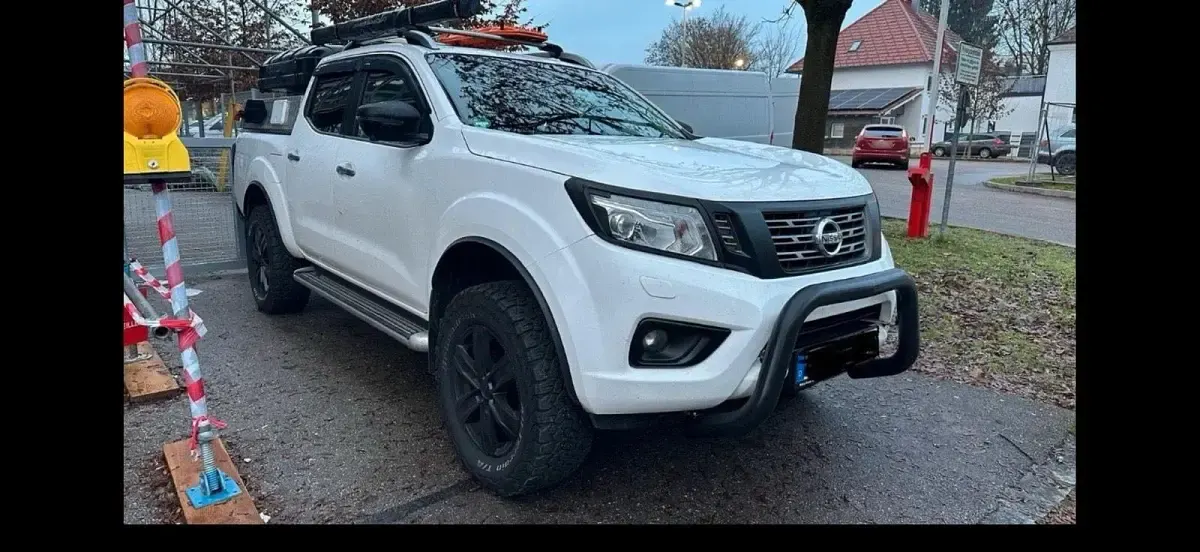 Gebraucht Nissan Navara N-Guard 190 PS (139 kW) 2017 Weiß Pickup
