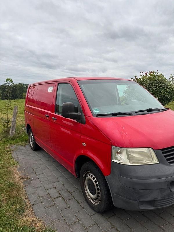 Rot Gebraucht 2008 VW T5 Van | 6.500 € (Guter Preis) - Bild 1/4
