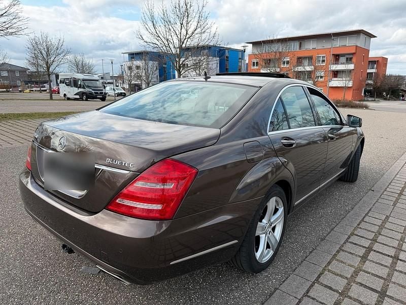 Gebraucht Mercedes S350 258 PS (189 kW) 2012 Braun Limousine