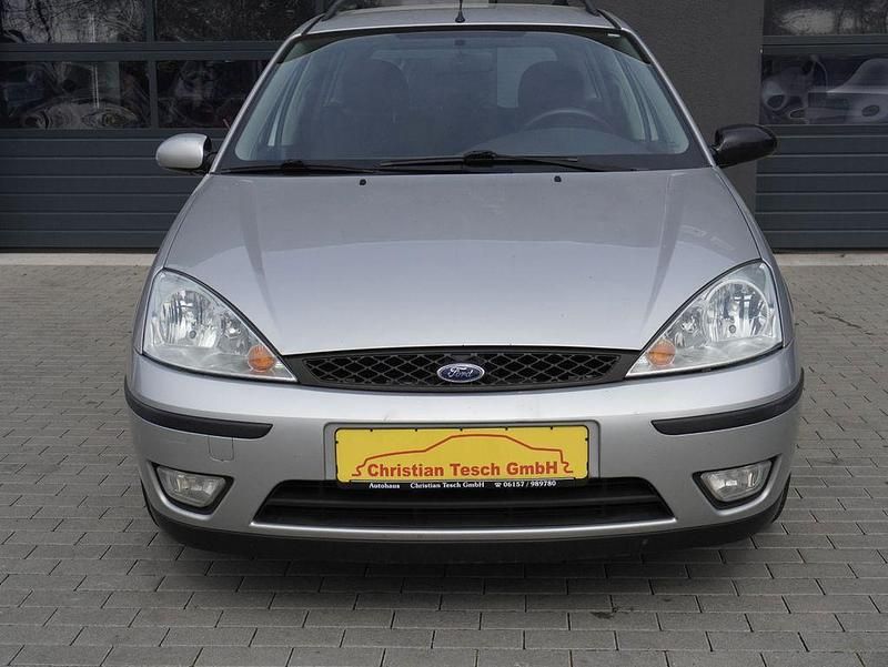 Gebraucht Ford Focus Ambiente 101 PS (74 kW) 2004 Silber Limousine