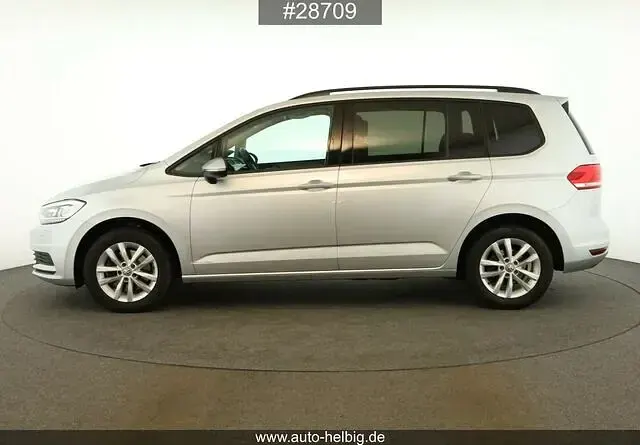 Gebraucht VW Touran Comfortline 116 PS (85 kW) 2019 Reflexsilber metallic Van / Kleinbus