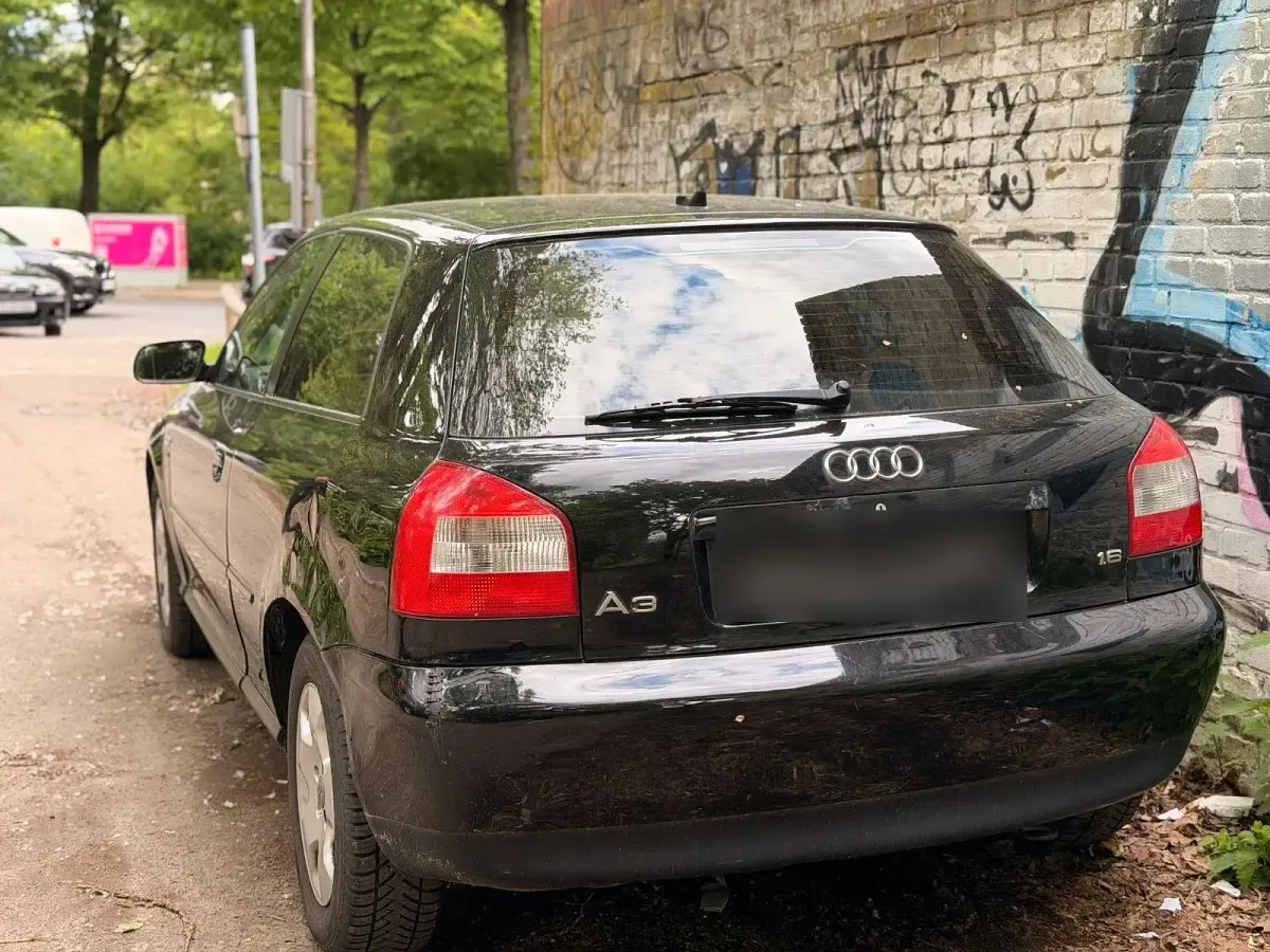 Gebraucht Audi A3 102 PS (75 kW) 2002 Schwarz Kleinwagen