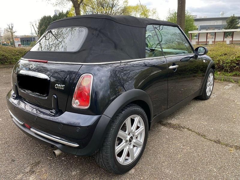 Gebraucht Mini One Cabriolet 90 PS (66 kW) 2007 Schwarz Cabrio