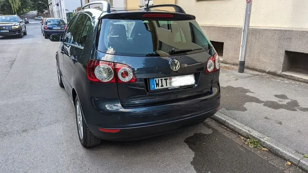 Gebraucht VW Golf Plus Cross Comfortline 122 PS (89 kW) 2009 Blau Van / Kleinbus