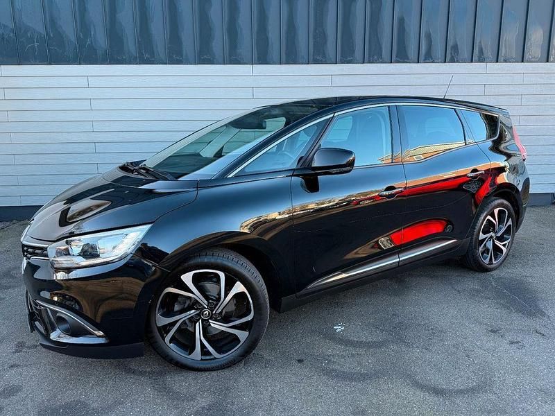 Schwarz Gebraucht 2019 Renault Scénic IV Bose Edition Van / Kleinbus | 11.900 € (Fairer Preis) - Bild 1/4