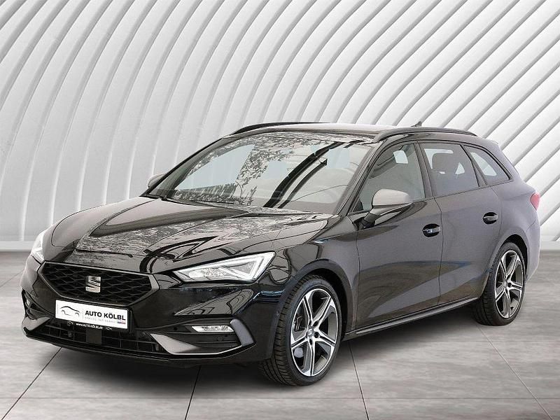 Schwarz (mitternachtsschwarz) Gebraucht 2024 Seat Leon 4Drive Kombi | 35.790 € (Teuer) - Bild 1/4