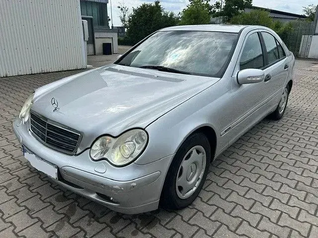 Gebraucht Mercedes C220 Classic 143 PS (105 kW) 2003 Grau Limousine