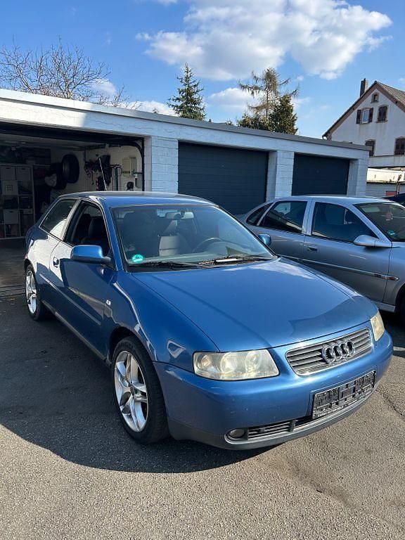 Gebraucht Audi A3 Ambition 131 PS (96 kW) 2002 Blau Kleinwagen
