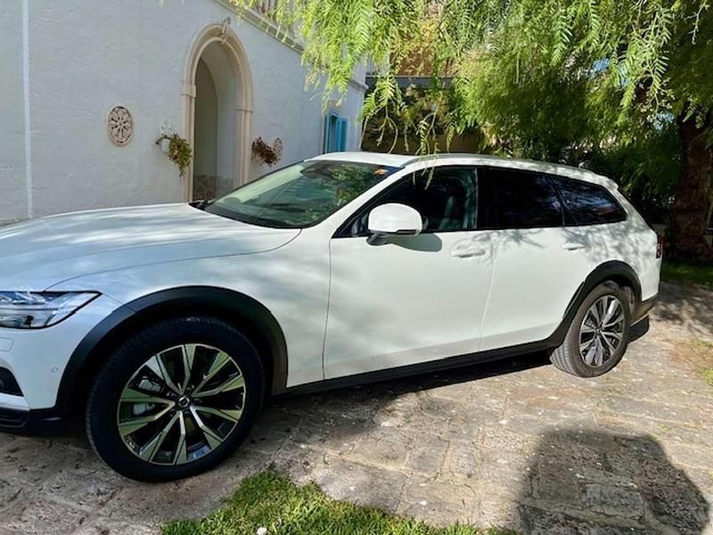 Gebraucht Volvo V90 CC Ultimate 197 PS (144 kW) 2025 Weiß Kombi