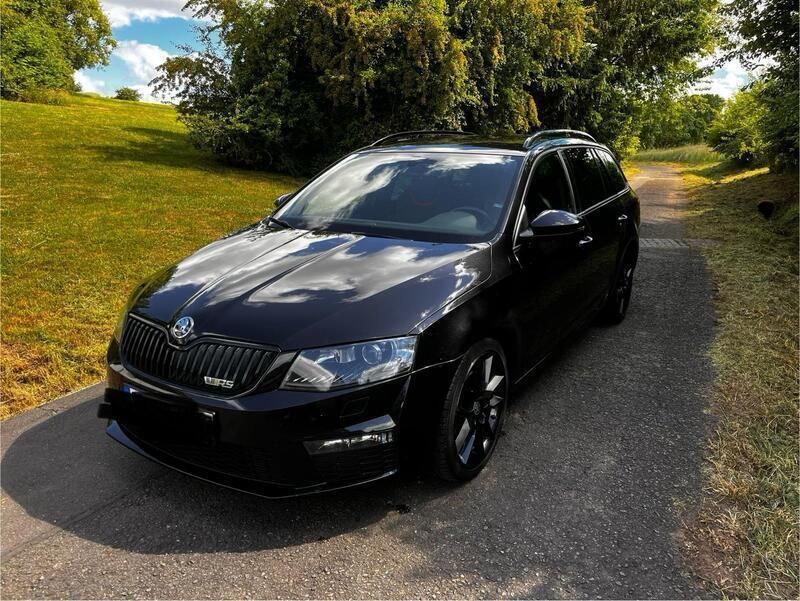 Schwarz Gebraucht 2015 Skoda Octavia RS Kombi | 12.500 € (Guter Preis) - Bild 1/4