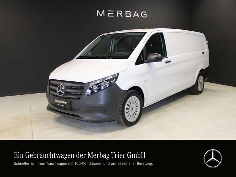 Weiß Gebraucht 2024 Mercedes Vito Van / Kleinbus | 38.032 € (Teuer) - Bild 1/4