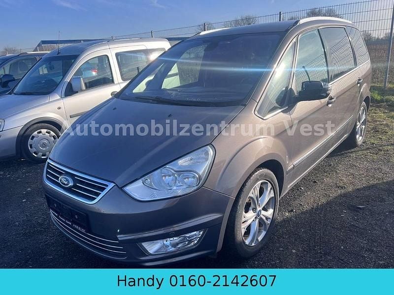 Grau Gebraucht 2013 Ford Galaxy Titanium Van / Kleinbus | 5.680 € (Guter Preis) - Bild 1/4