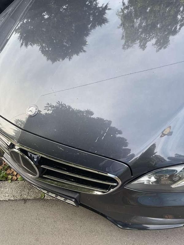 Gebraucht Mercedes E250 204 PS (150 kW) 2015 Limousine