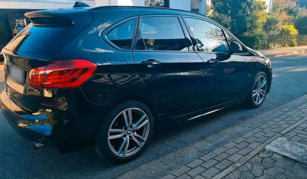 Gebraucht BMW 225 M Sport 231 PS (169 kW) 2017 Schwarz Van / Kleinbus
