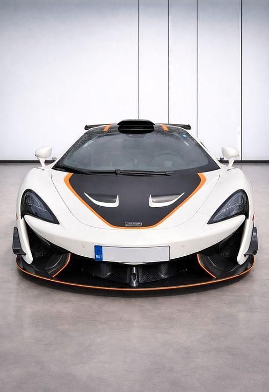 Gebraucht McLaren 620R 620 PS (456 kW) 2021 Weiß Coupé