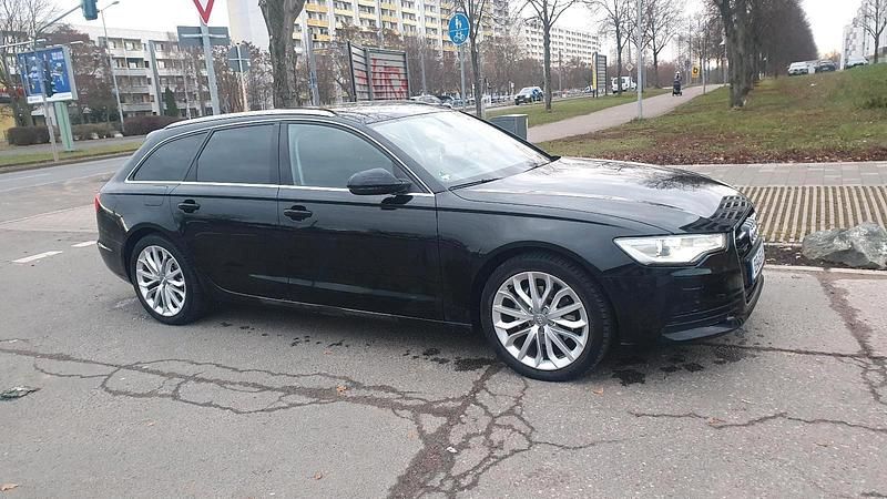 Schwarz Gebraucht 2012 Audi A6 Kombi | 8.900 € (Fairer Preis) - Bild 1/4