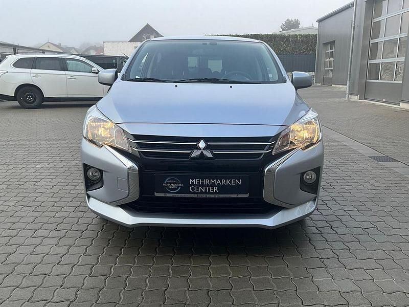 Gebraucht Mitsubishi Space Star Select+ 71 PS (52 kW) 2025 Silber Limousine