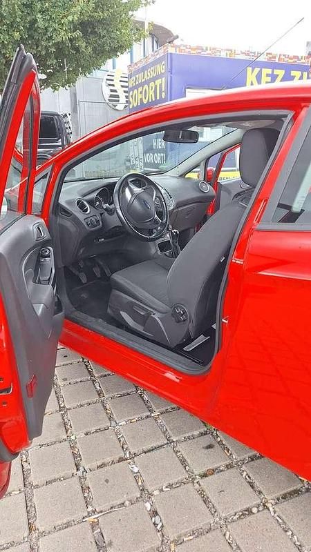 Gebraucht Ford Fiesta Trend 80 PS (58 kW) 2016 Limousine