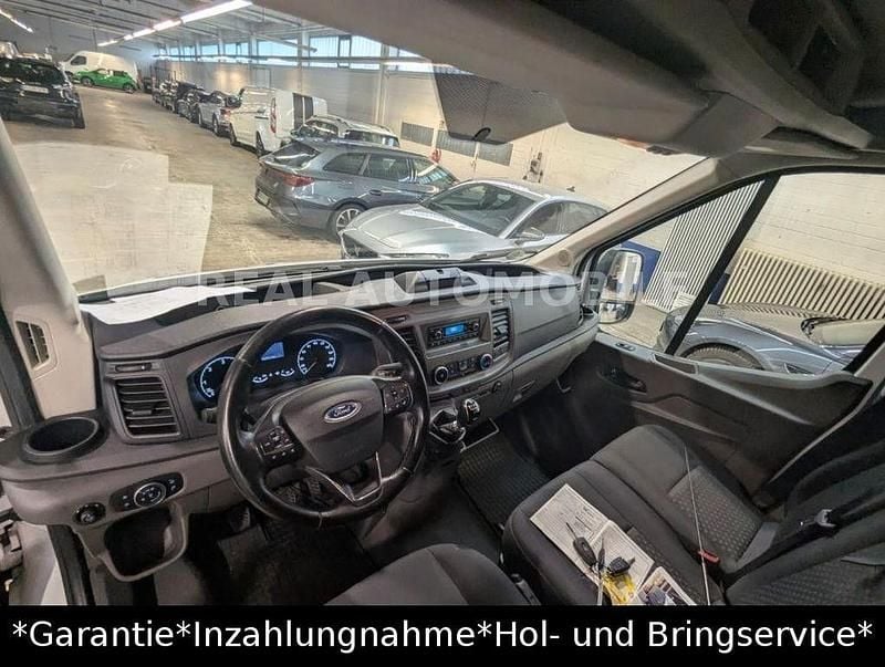 Second-hand Ford Transit 131 CP (96 kW) 2021 Alb Monovolum