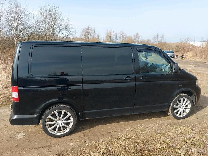 Gebraucht VW T5 130 PS (95 kW) 2006 Schwarz Van