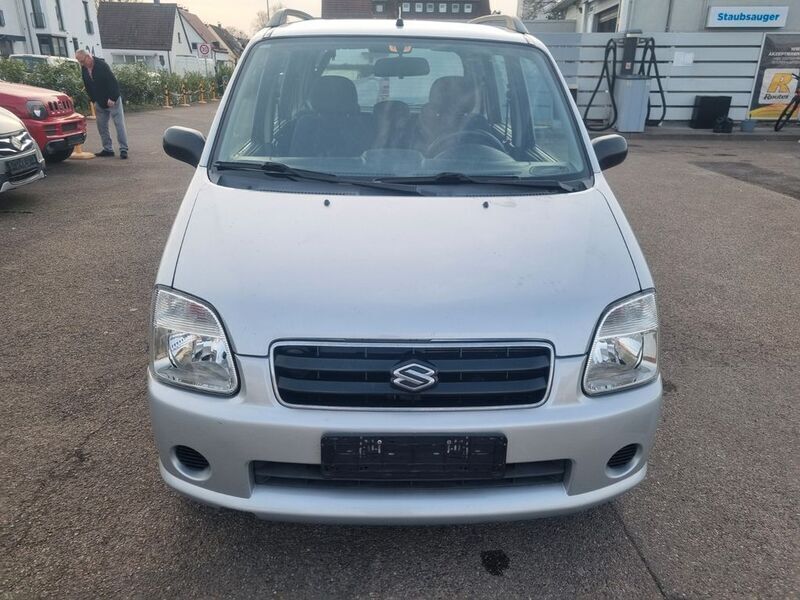 Silber Gebraucht 2004 Suzuki Wagon R+ Club Kombi | 1.390 € (Fairer Preis) - Bild 1/4