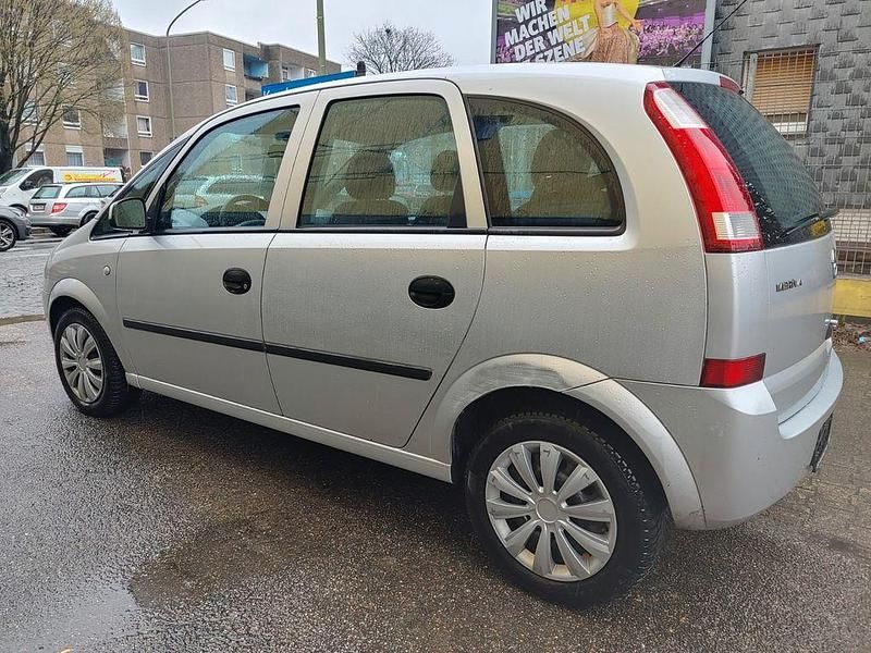 Gebraucht Opel Meriva Cosmo 101 PS (74 kW) 2004 Silber Van / Kleinbus