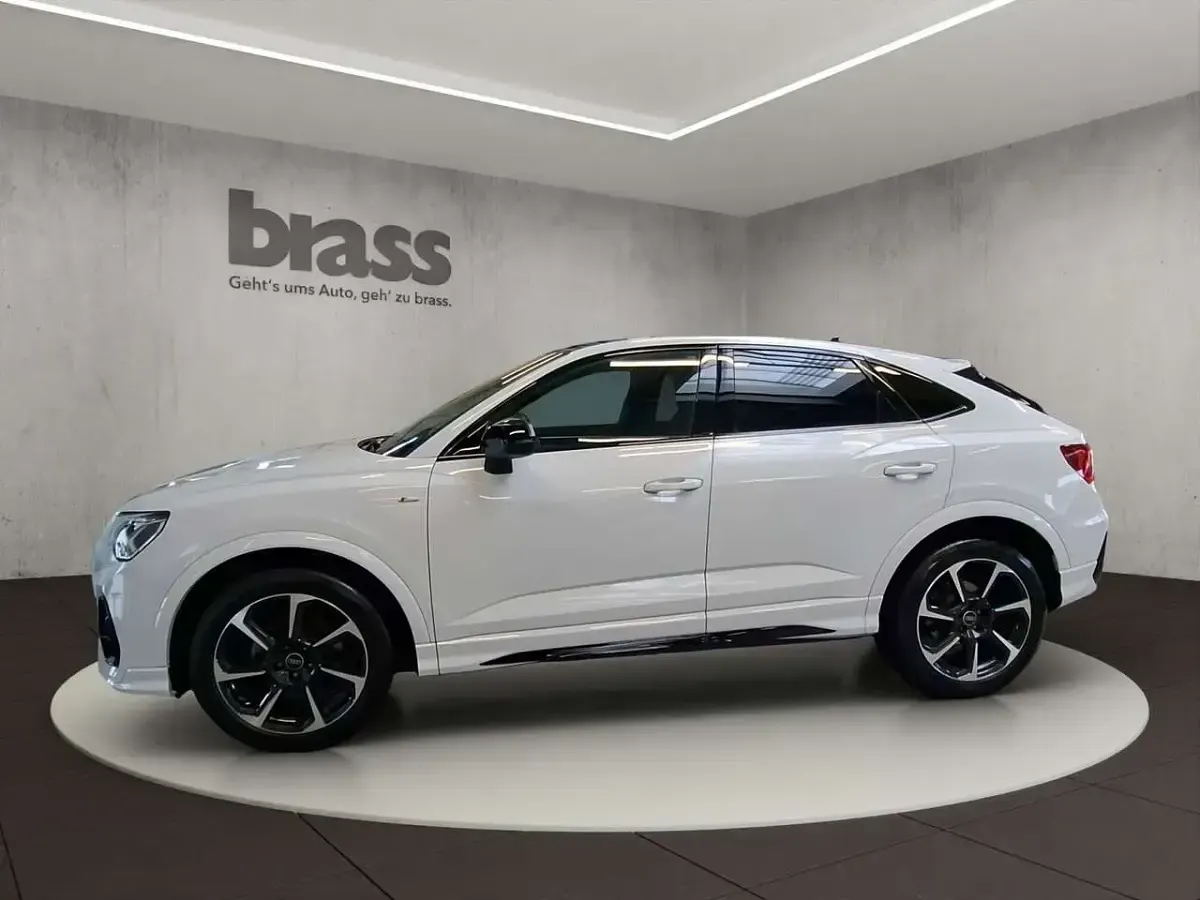 Gebraucht Audi Q3 S-Line 150 PS (110 kW) 2024 Gletscherweiß metallic SUV