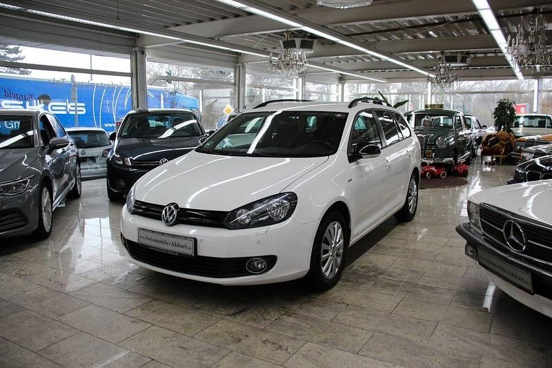 Gebraucht VW Golf VI Match 140 PS (102 kW) 2012 Weiß Kleinwagen
